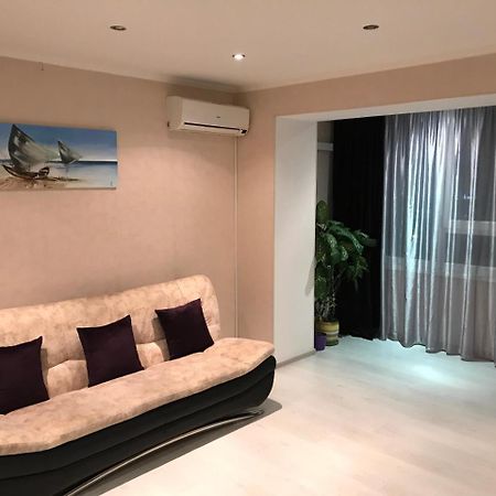 Apartments On Sobornaya,9 - Sotka Миколаїв Екстер'єр фото